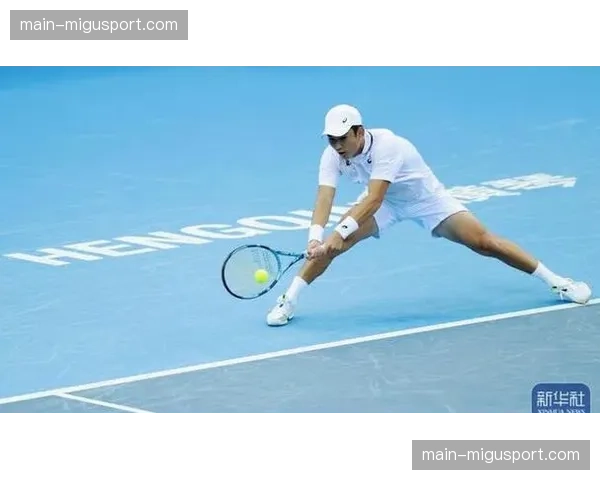 商竣程迪拜站不敌梅德维德夫，连续两周输给同一对手